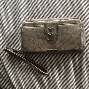 Stella and Dot wristlet/wallet
